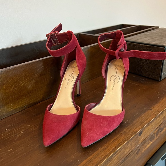 Jessica Simpson Heels - Picture 2 of 3